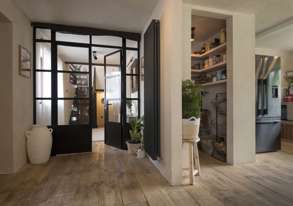 internal black door dividers